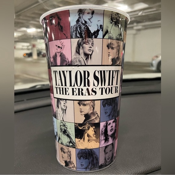 Taylor Swift AMC regular cup - Picture 2 of 4